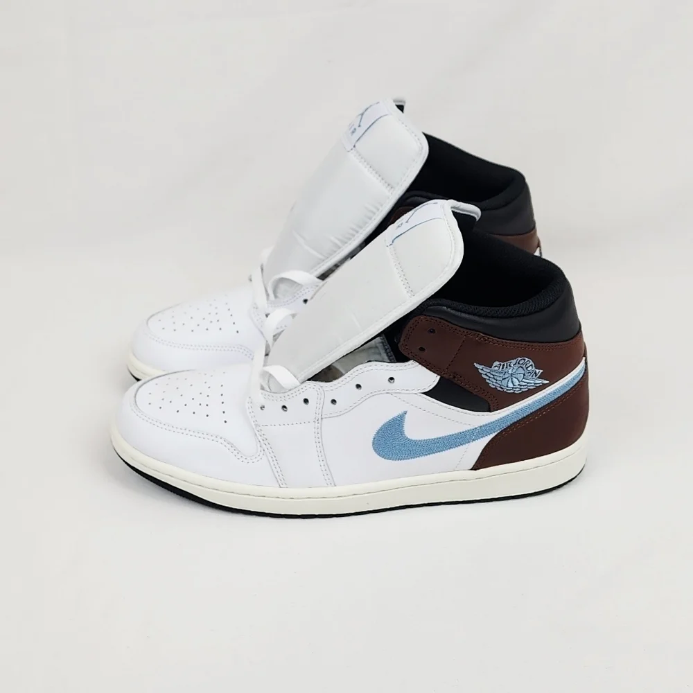 Air Jordan 1 Mid SE Sneakers White/Black/Sail/Blue Grey